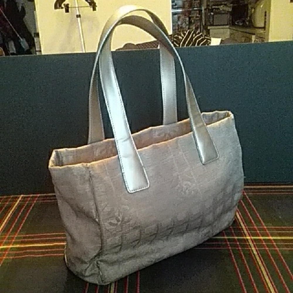 Chanel CC Travel Ligne Tote Bag Gold Cream Flawed